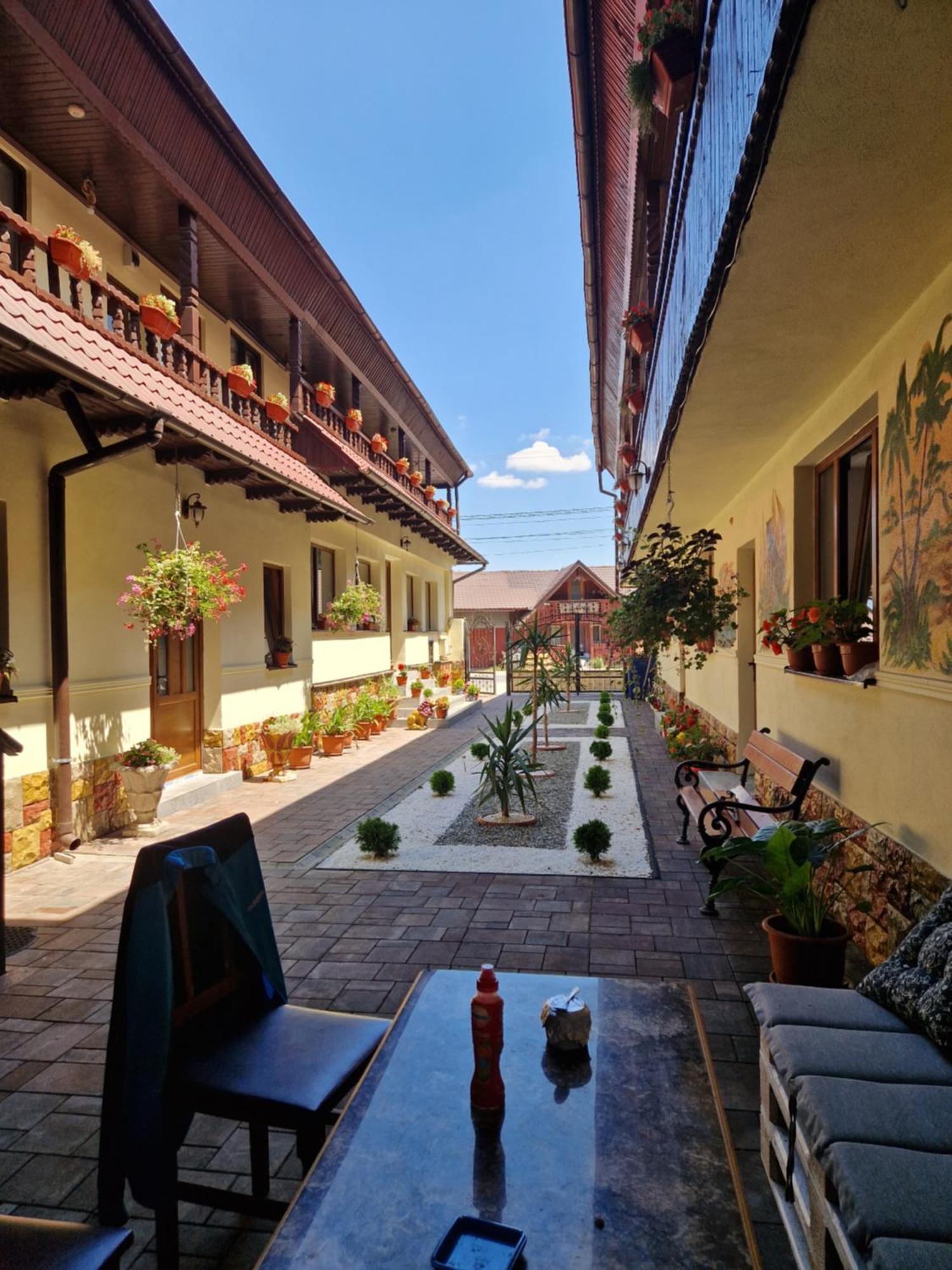 Готель Casa Luca Симбета-де-Сус Екстер'єр фото